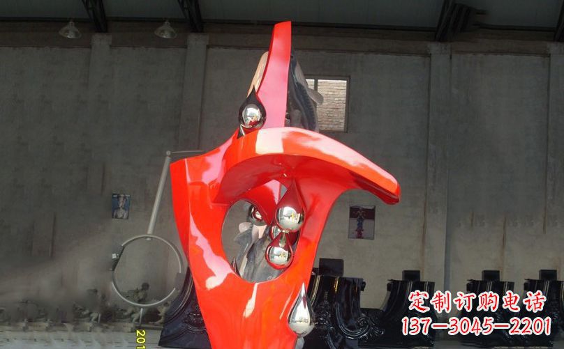 陕西不锈钢水滴雕塑美丽动人