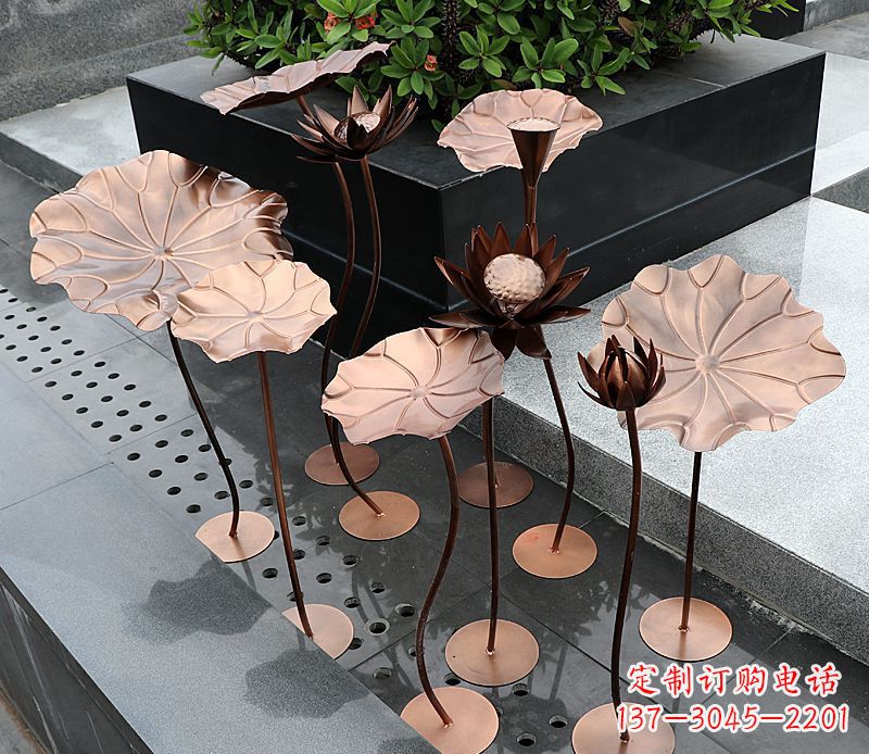 陕西不锈钢古铜色荷花雕塑传承传统文化的精美艺术品