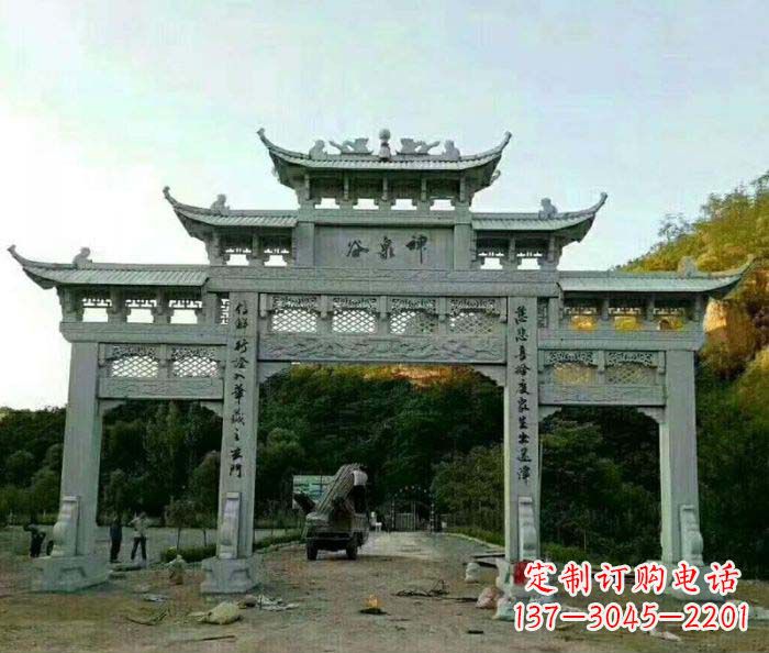 陕西村口石雕牌楼千百年文化瑰宝