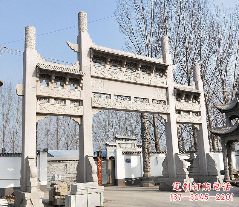 陕西村口的珍贵文化——牌坊雕塑