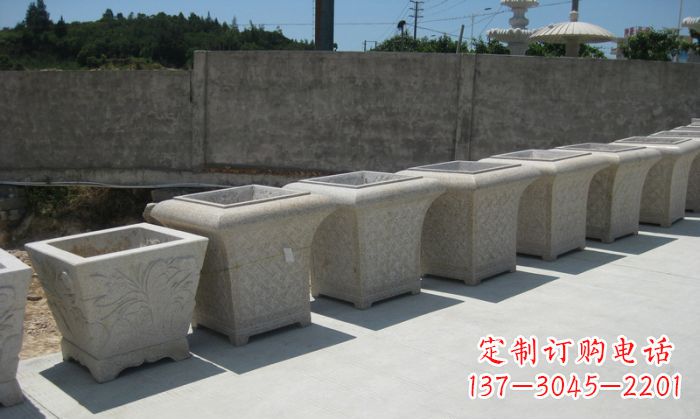 陕西大理石花盆石雕 – 在公园展现精美自然风貌