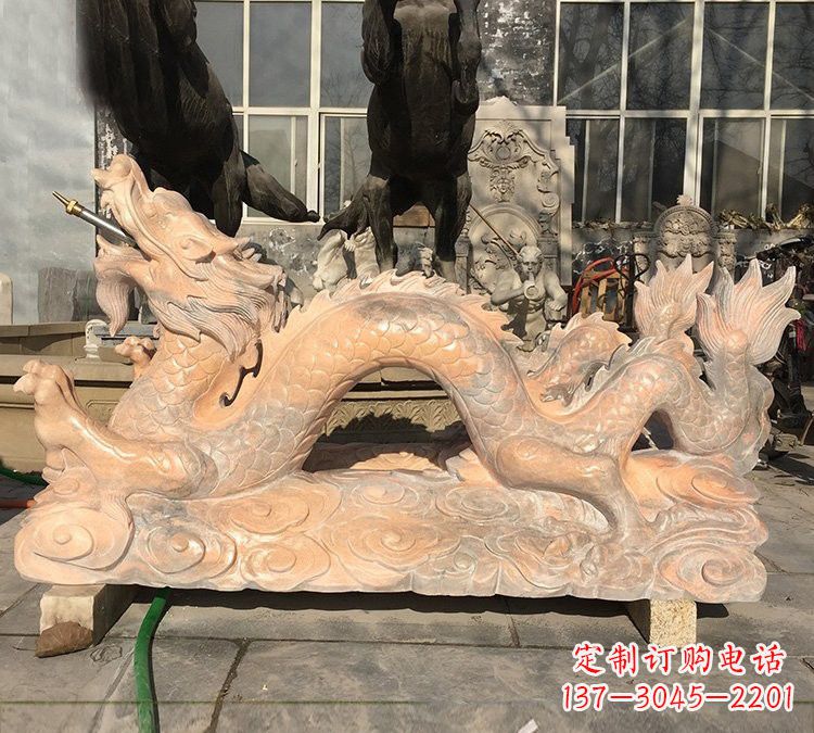 陕西晚霞红石雕喷水龙